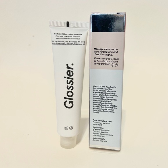 Glossier Milky Jelly Cleanser - Picture 2 of 3